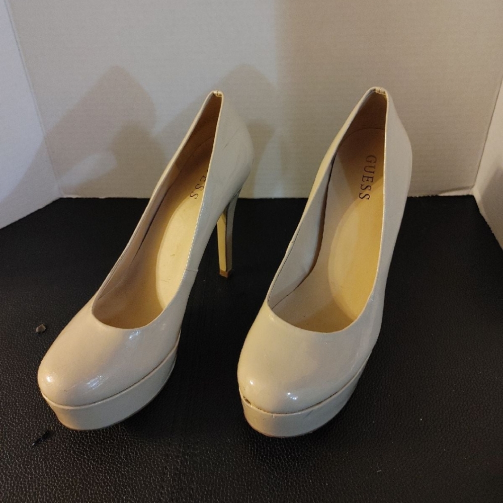 Guess Nude Heels Size 9